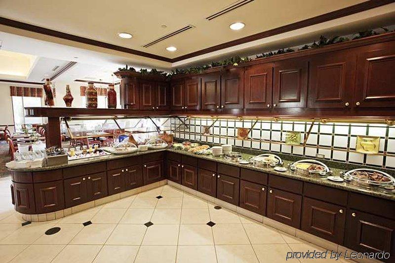 Hilton Garden Inn Atlanta Marietta Smyrna Restaurant photo